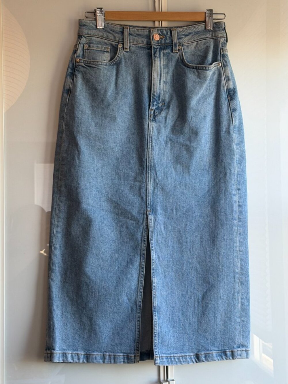 &Denim Classic Washed-Blue Denim Midi Skirt With Front Slit Size 6